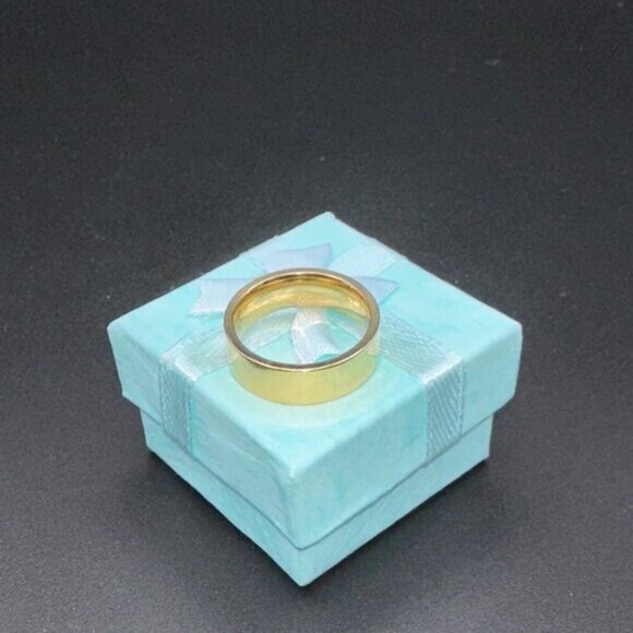 Unisex Gold Tone Band Ring Wedding Fashion - Picture 3 of 5